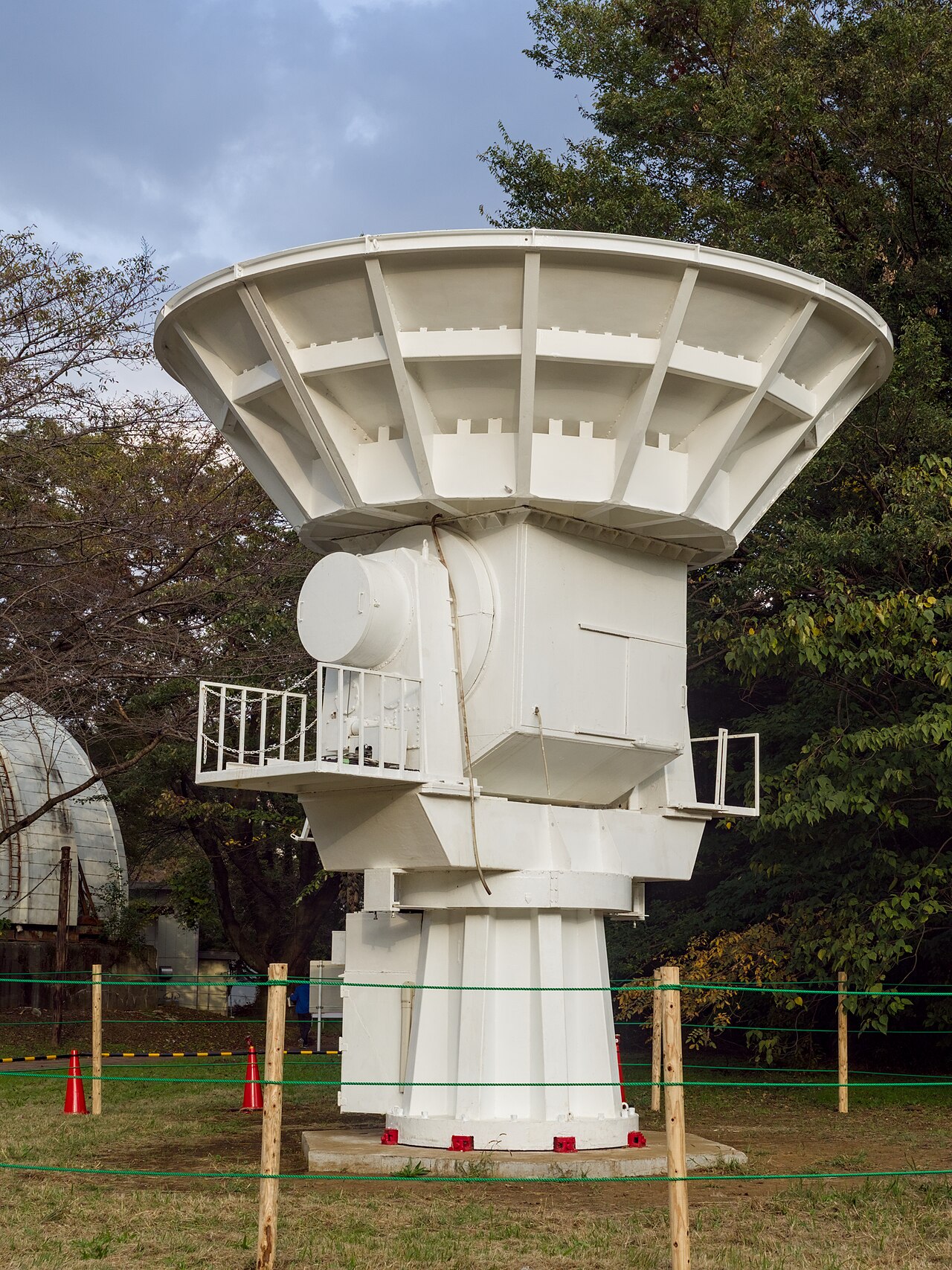 Radio telescope