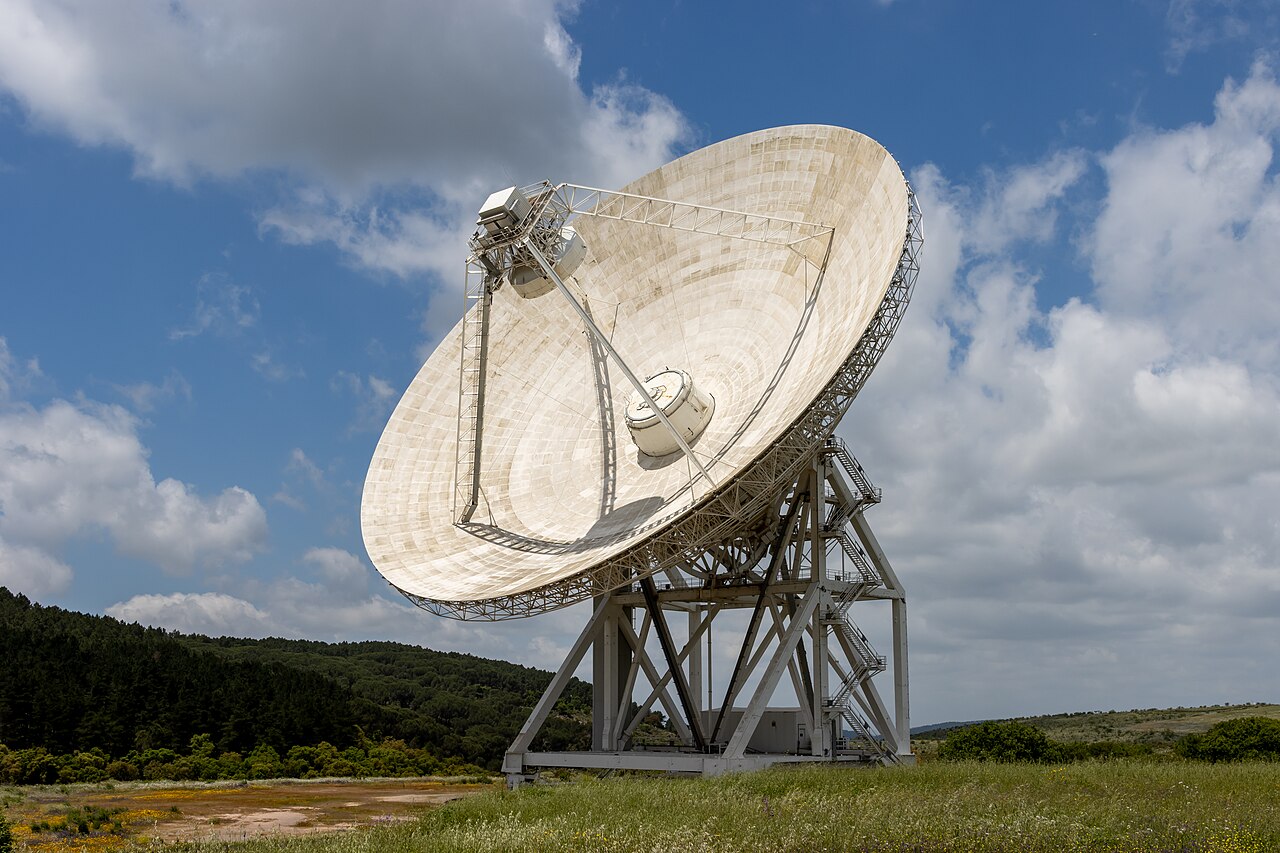 Radio telescope